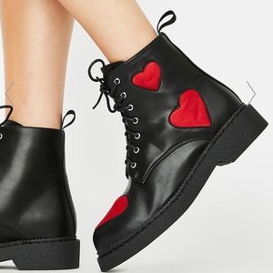 Catchin’ Feels Lamoda Combat Boots